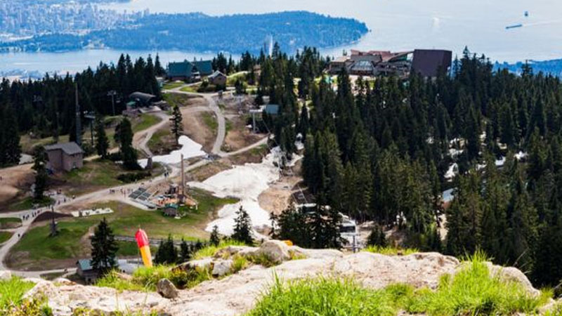 Grouse Mountain-mandanarostami